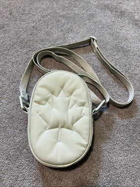 Lululemon Team Canada 22 Future Legacy Crossbody Bag Grey Maple Leaf